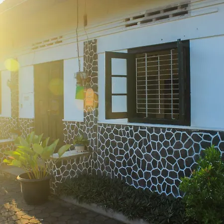 RedDoorz Plus near Taman Sari 2-3